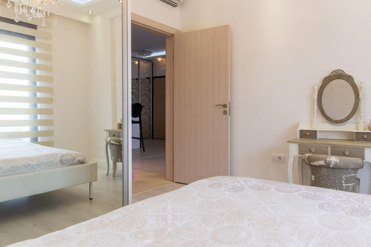 Becici - Andrea Apartman Exteriör bild